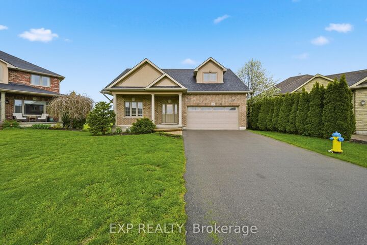 16 Amber Place — photo 1