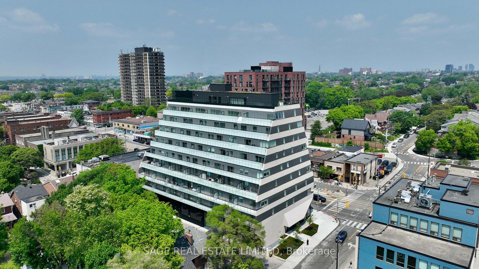 Property Photo: 863 St Clair Avenue W 301 ON M6C 1C4