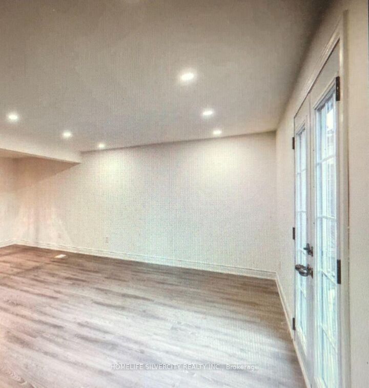 Property Photo: 731 Elgin Street N ON N1R 7W5