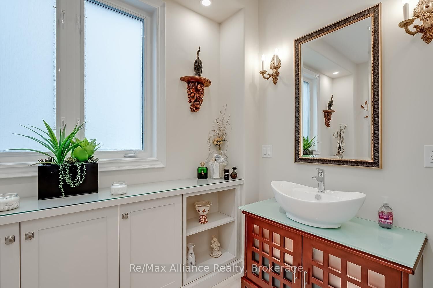 Property Photo: 203 Burloak Drive ON L6L 6T6