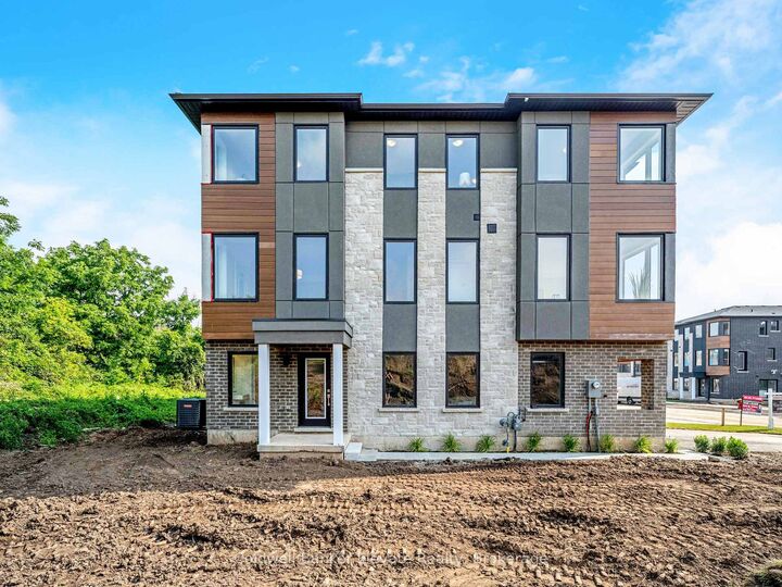 Property Photo:  66 Windtree Way  ON L7G 0P6 