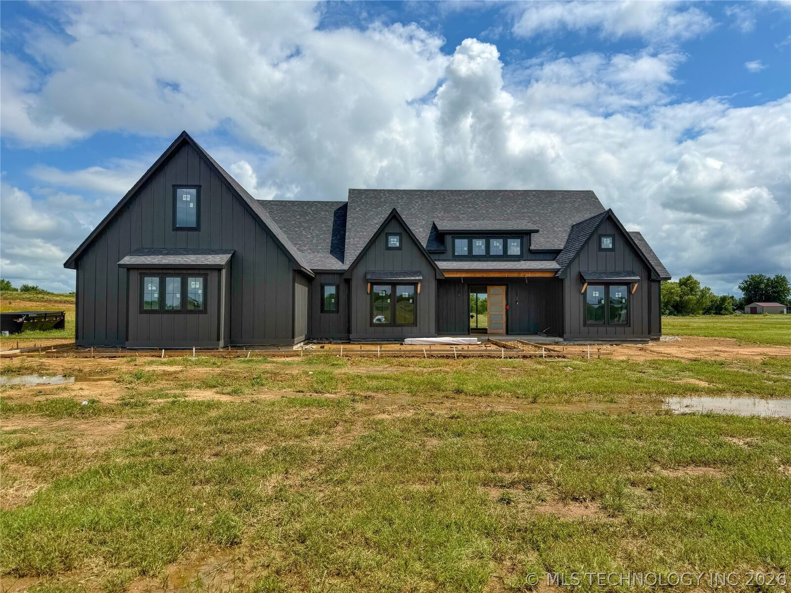Property Photo:  1413 Gunner Lane  OK 74403 