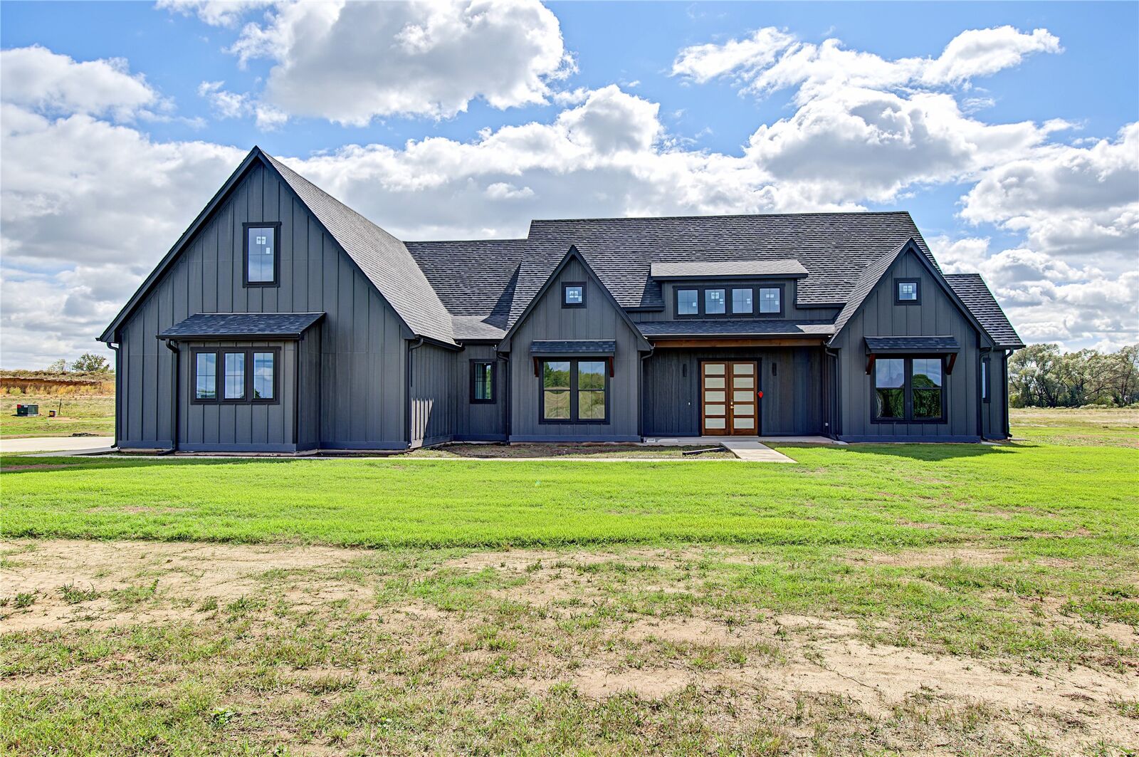 Property Photo: 1413 Gunner Lane OK 74403
