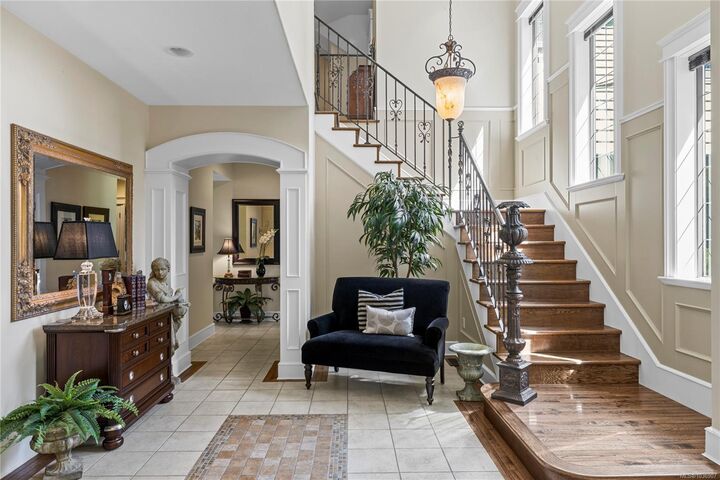 Property Photo: 3747 Ashton Pl BC V9P 9G8