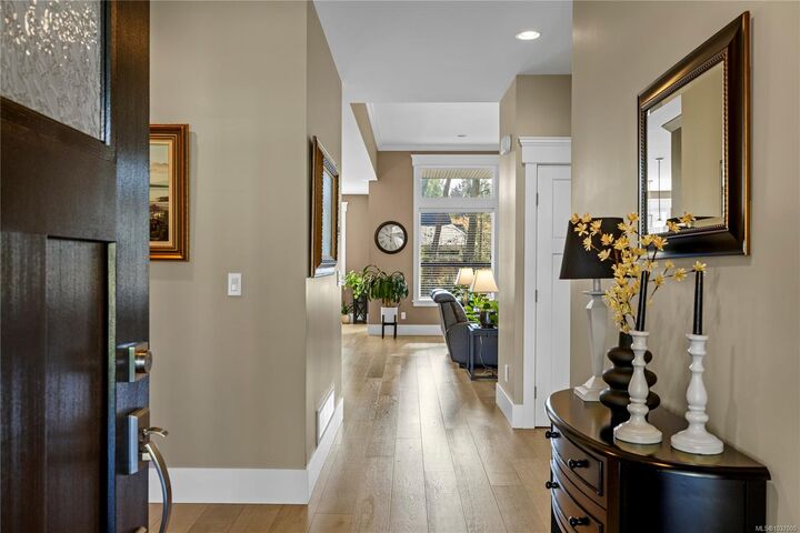 Property Photo: 651 Eaglecrest Dr BC V9K 1E4