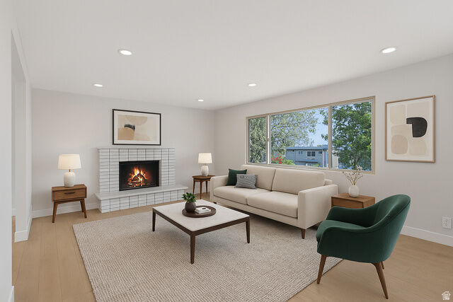 Property Photo:  1384 E Sudbury Ave  UT 84093 