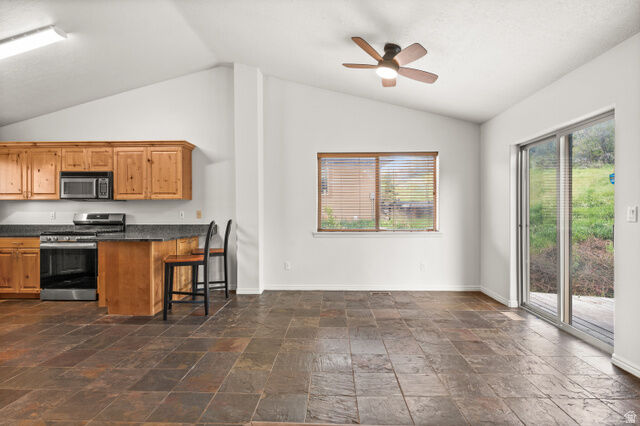 Property Photo: 4244 Sunrise Dr Lot 54 UT 84098