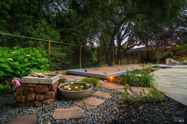 Property Photo:  2 Brooke Drive  CA 94947 