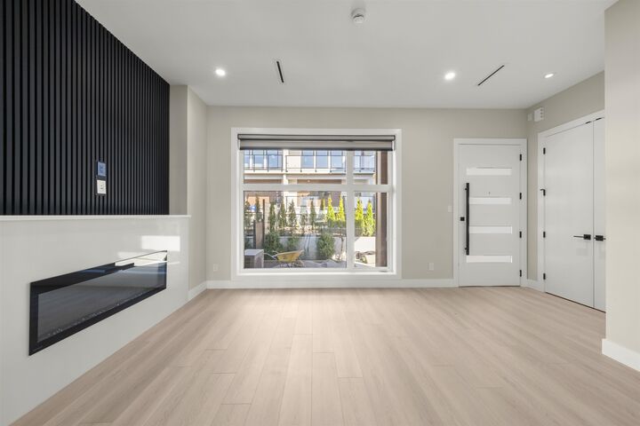 Property Photo:  4558 Portland Street 3  BC V5J 2N9 