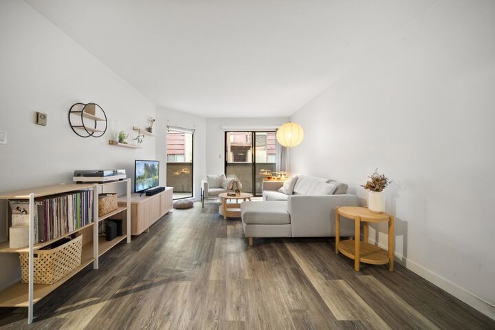 975 W 13th Avenue 209 — photo 1
