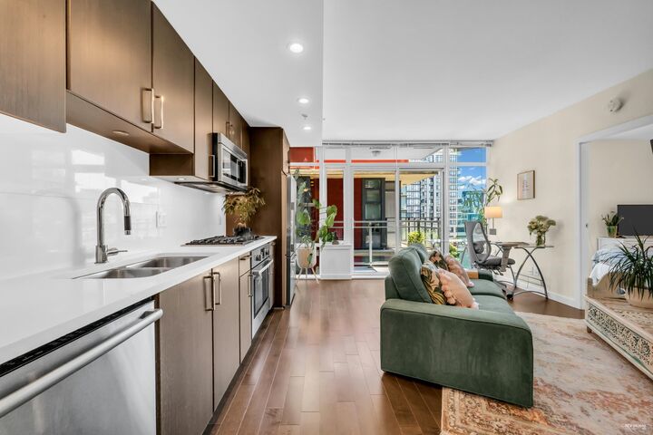 Property Photo:  88 W 1st Avenue 610  BC V5Y 0K2 