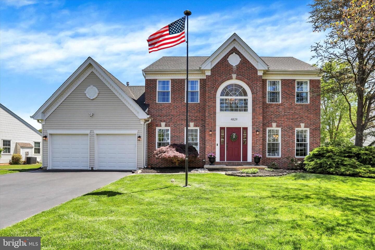 Property Photo:  4829 Green Heather Court  PA 18902 