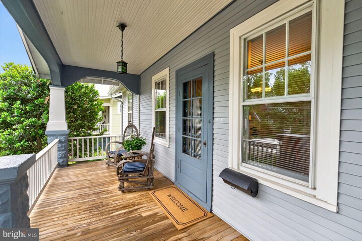 Property Photo:  526 N Ivy Street  VA 22201 
