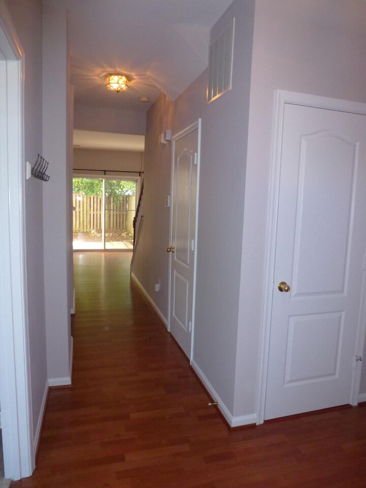 Property Photo:  13125 Park Crescent Circle  VA 20171 