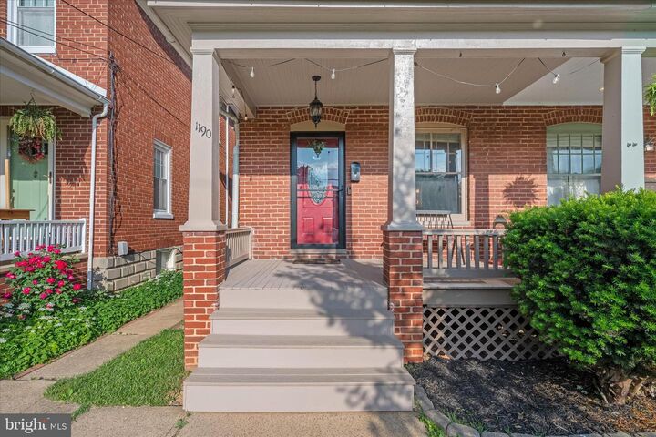 Property Photo:  1190 N Market Street  MD 21701 