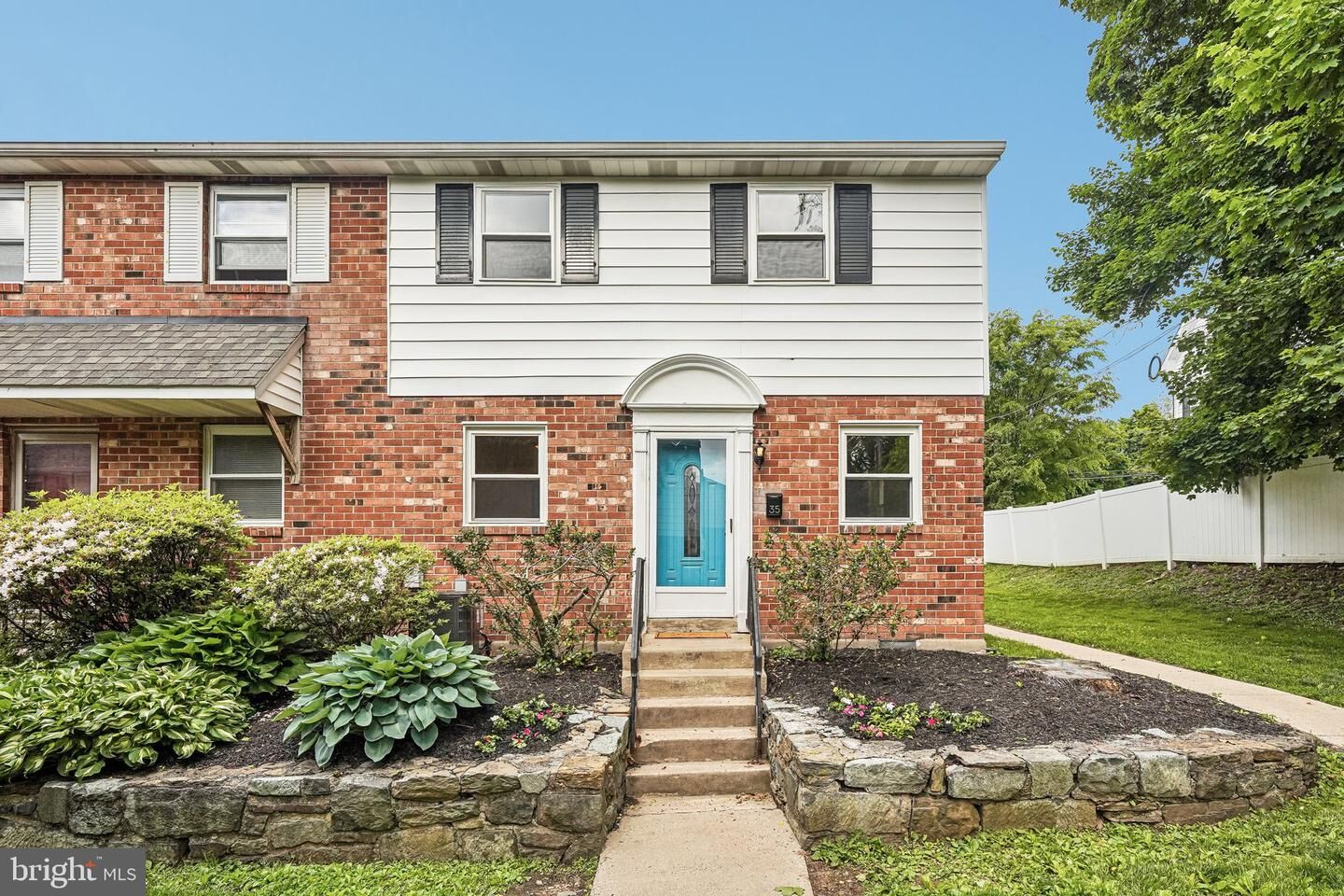 Property Photo:  605 W Market Street 35  PA 19382 