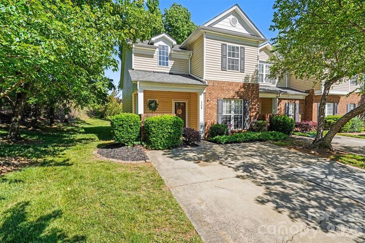 Property Photo: 1309 Anthem Court NC 28205