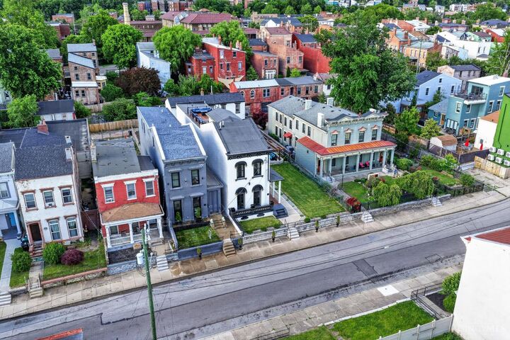 Property Photo:  916 York Street  OH 45214 