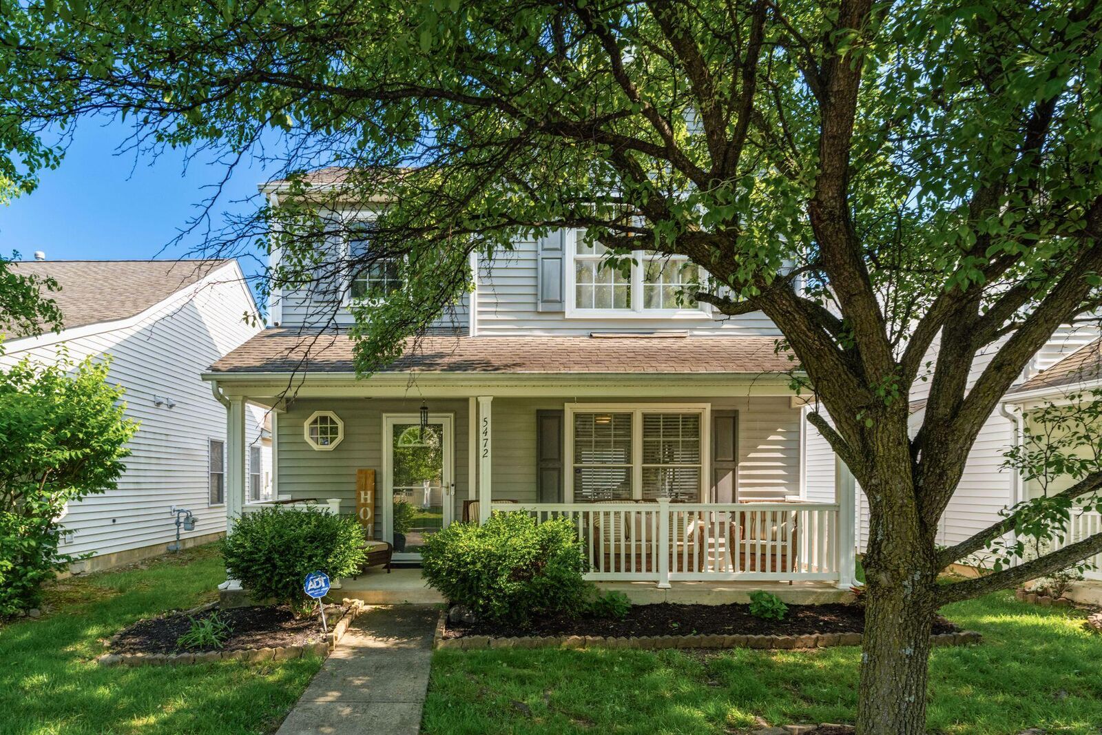 Property Photo: 5472 Poolbeg Street OH 43110
