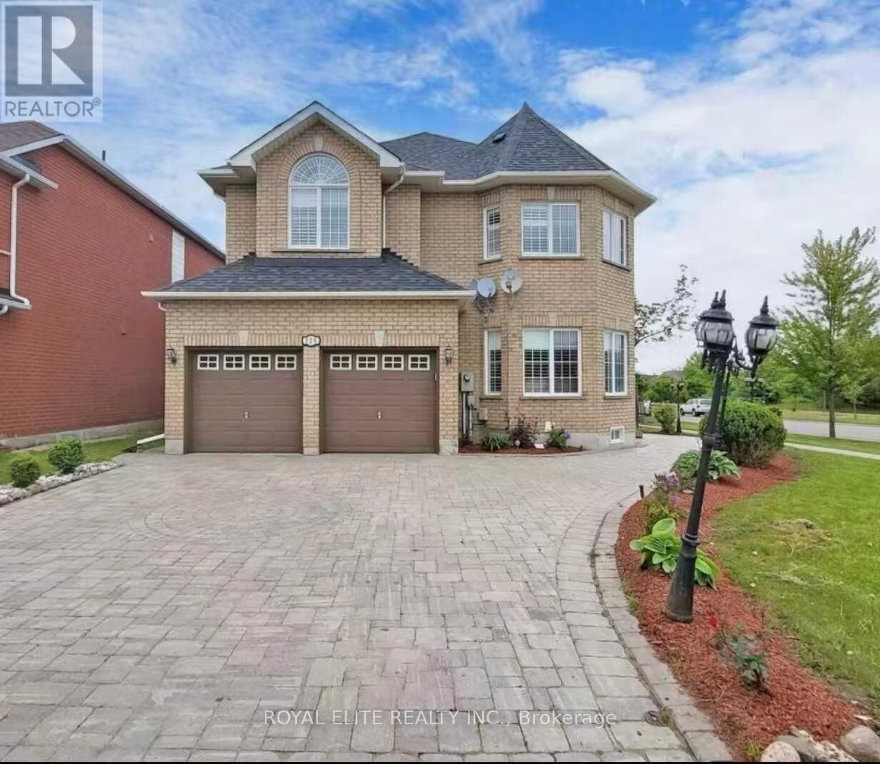 Property Photo:  128 Redstone Road Basement  ON L4S 1T8 