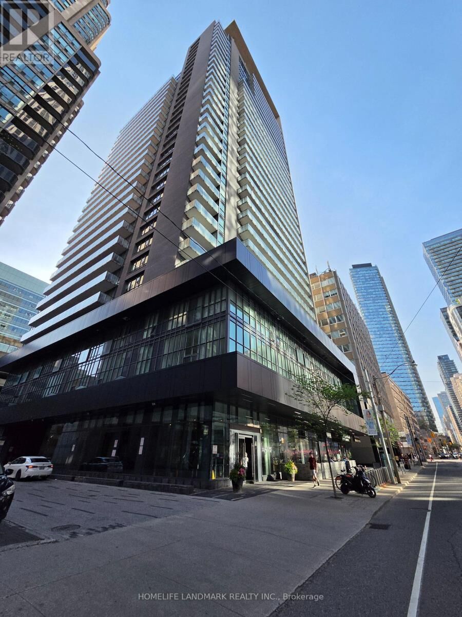 Property Photo:  770 Bay Street 1011  ON M5G 0A6 