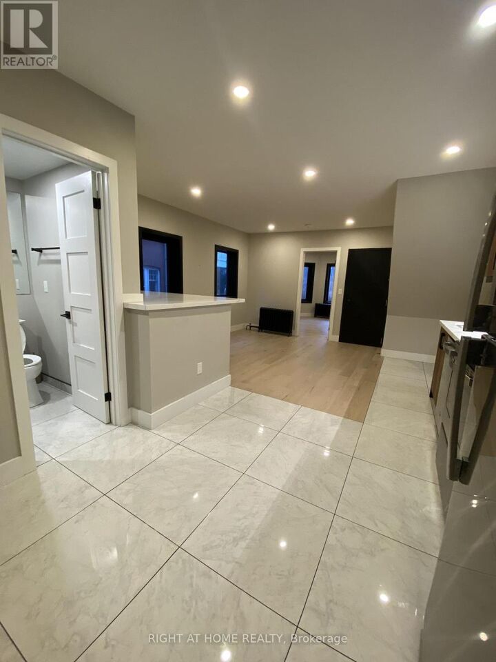 Property Photo:  363 Parkside Drive 1  ON M6R 2Z5 