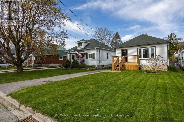 Property Photo: 1550 5th Avenue West ON N4K 5B5
