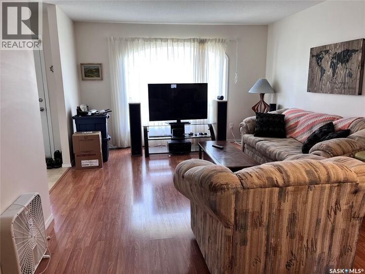 Property Photo:  3 119 McKendry Avenue W  SK S0E 1A0 