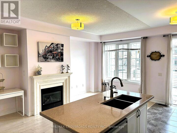 Property Photo:  49 Memon Place  ON L6E 0S1 