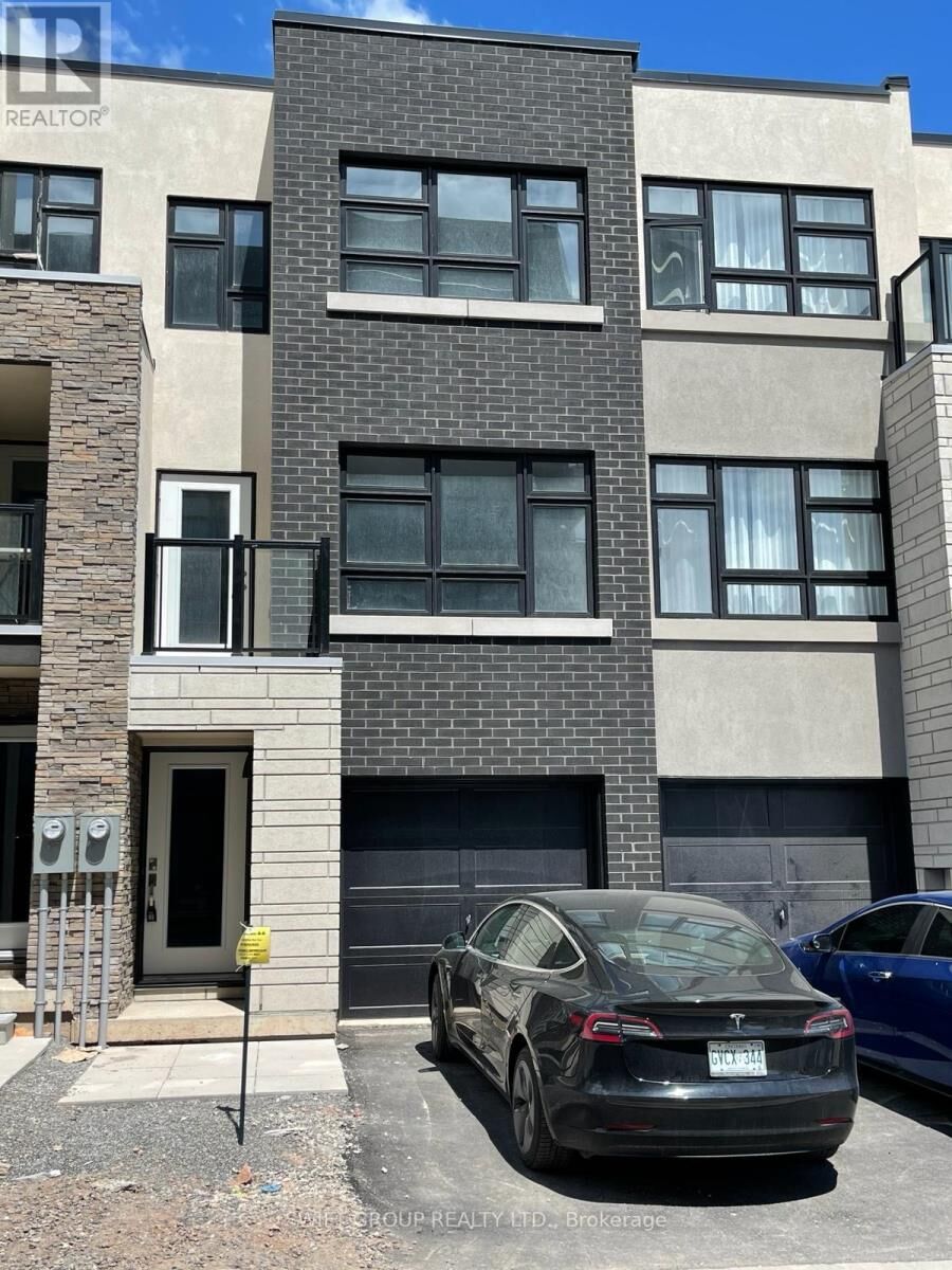 Property Photo:  1121 Cooke Boulevard 92  ON L7T 0C4 