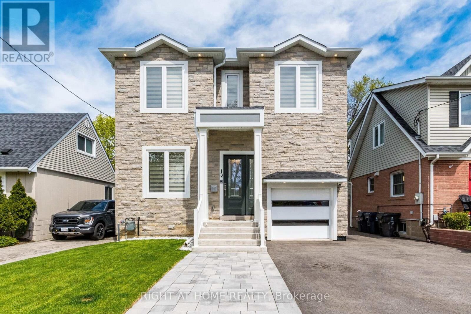 Property Photo:  12 Thames Avenue  ON M8W 2N6 