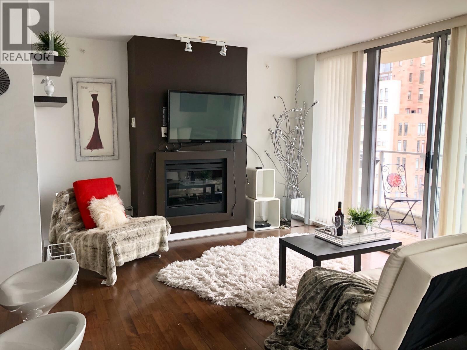 Property Photo:  1225 Richards 1808  BC V6B 1E6 