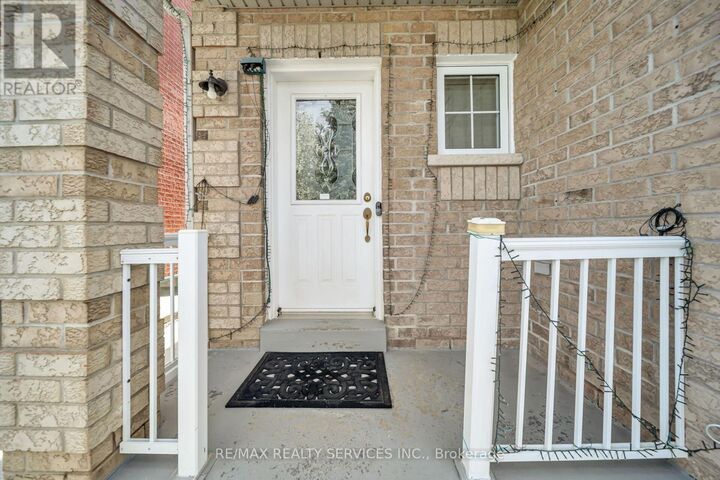 Property Photo:  82 Footbridge Crescent  ON L6R 0T8 
