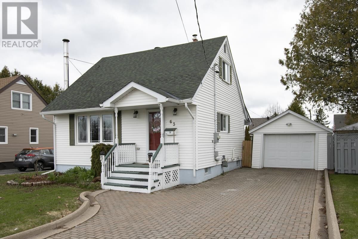 Property Photo:  63 Weldon Ave  ON P6B 3C5 