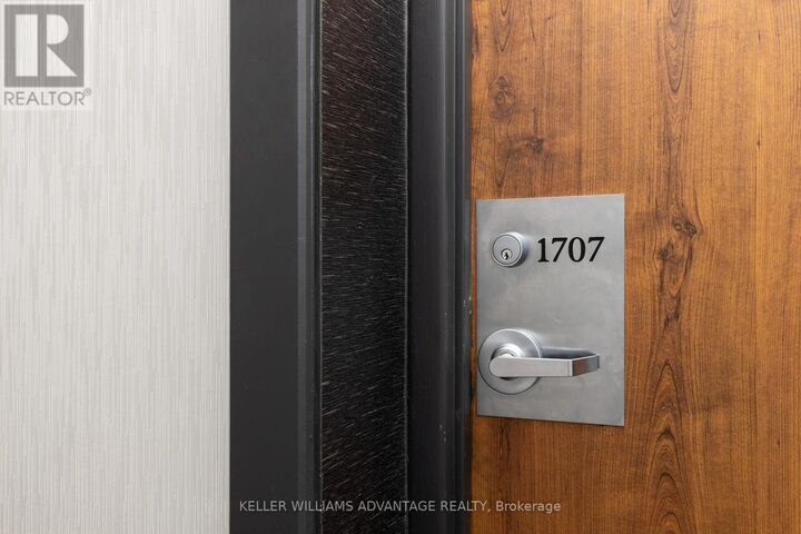 Property Photo: 705 King Street West 1707 ON M5V 2W8