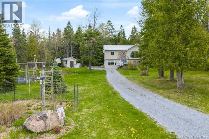 Property Photo:  38 Kingsway Drive  NB E2G 1C1 