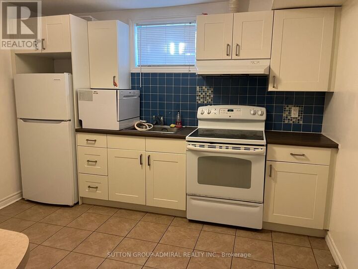 Property Photo:  123 Cherry Hills Road Basement  ON L4K 1M3 