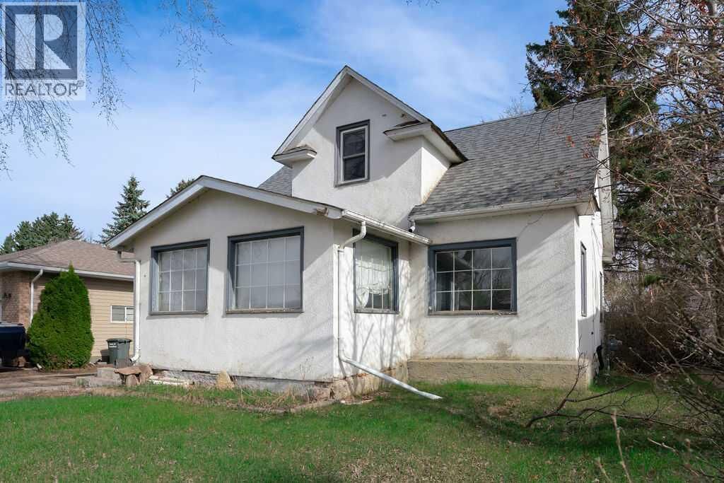Property Photo:  4716 52 Avenue  AB T9X 1S5 