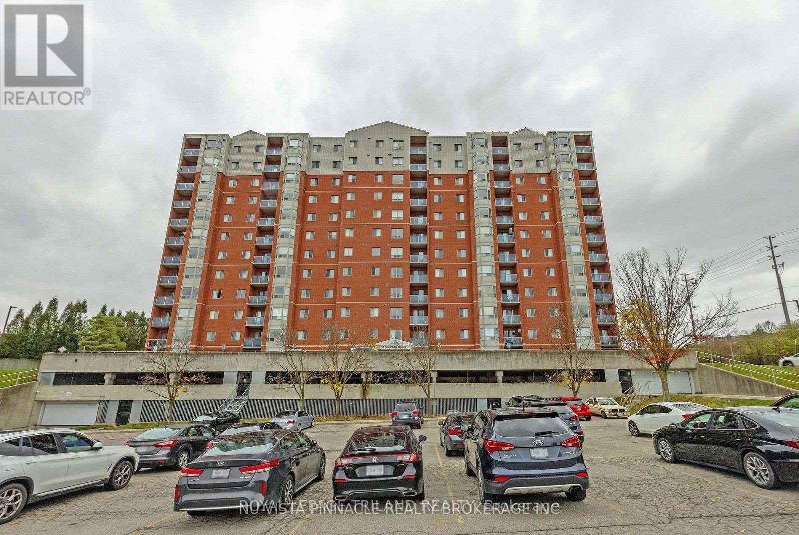 Property Photo:  30 Chapman Court 408  ON N6G 4Y4 