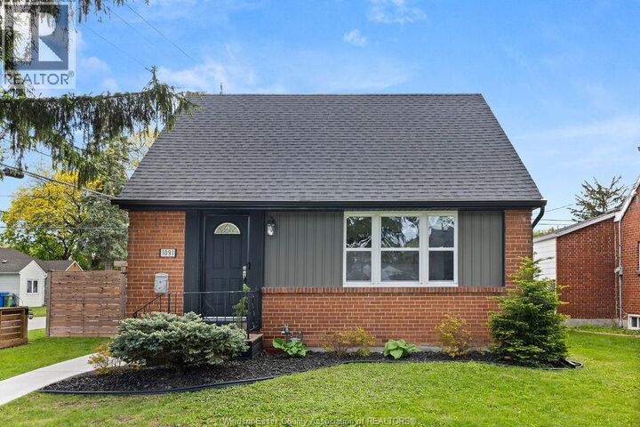 Property Photo: 1091 Villaire Avenue ON N8S 2J7