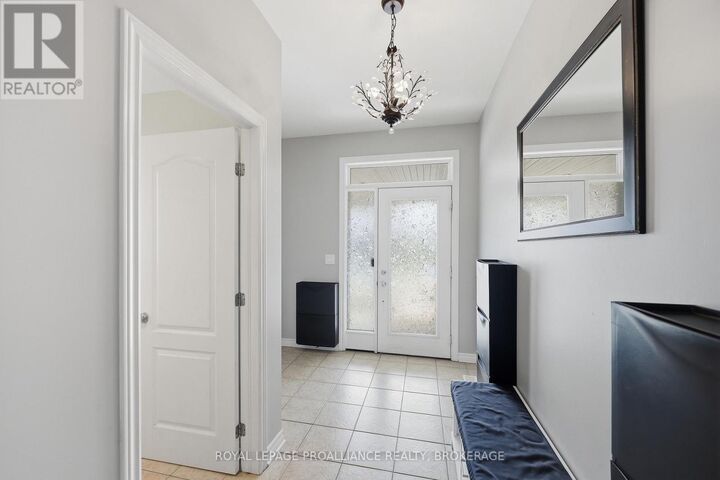 Property Photo:  680 Fieldstone Drive  ON K7K 0C6 