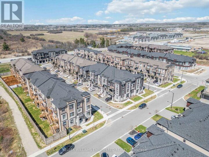 Property Photo:  84 Riley Reed Lane  ON L4S 0M3 
