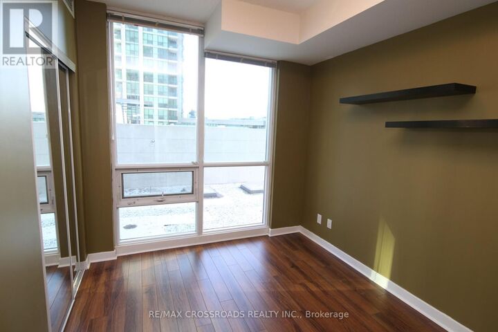 Property Photo:  18 Harbour Street 401  ON M5J 2Z6 
