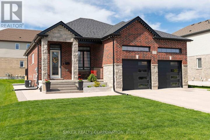 Property Photo:  2980 Doyle Drive  ON N6M 0G8 