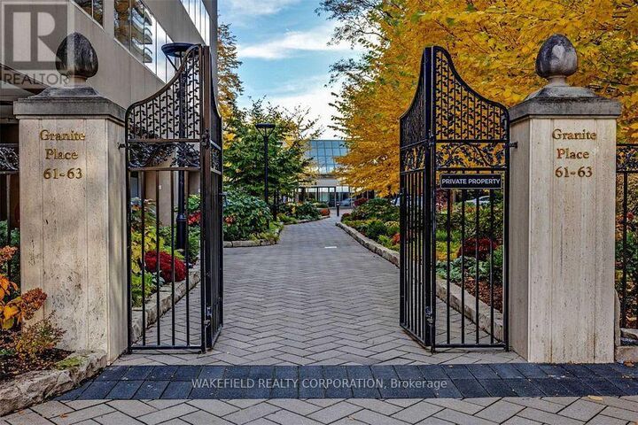 Property Photo: 61 St Clair Avenue West 505 ON M4V 2Y8