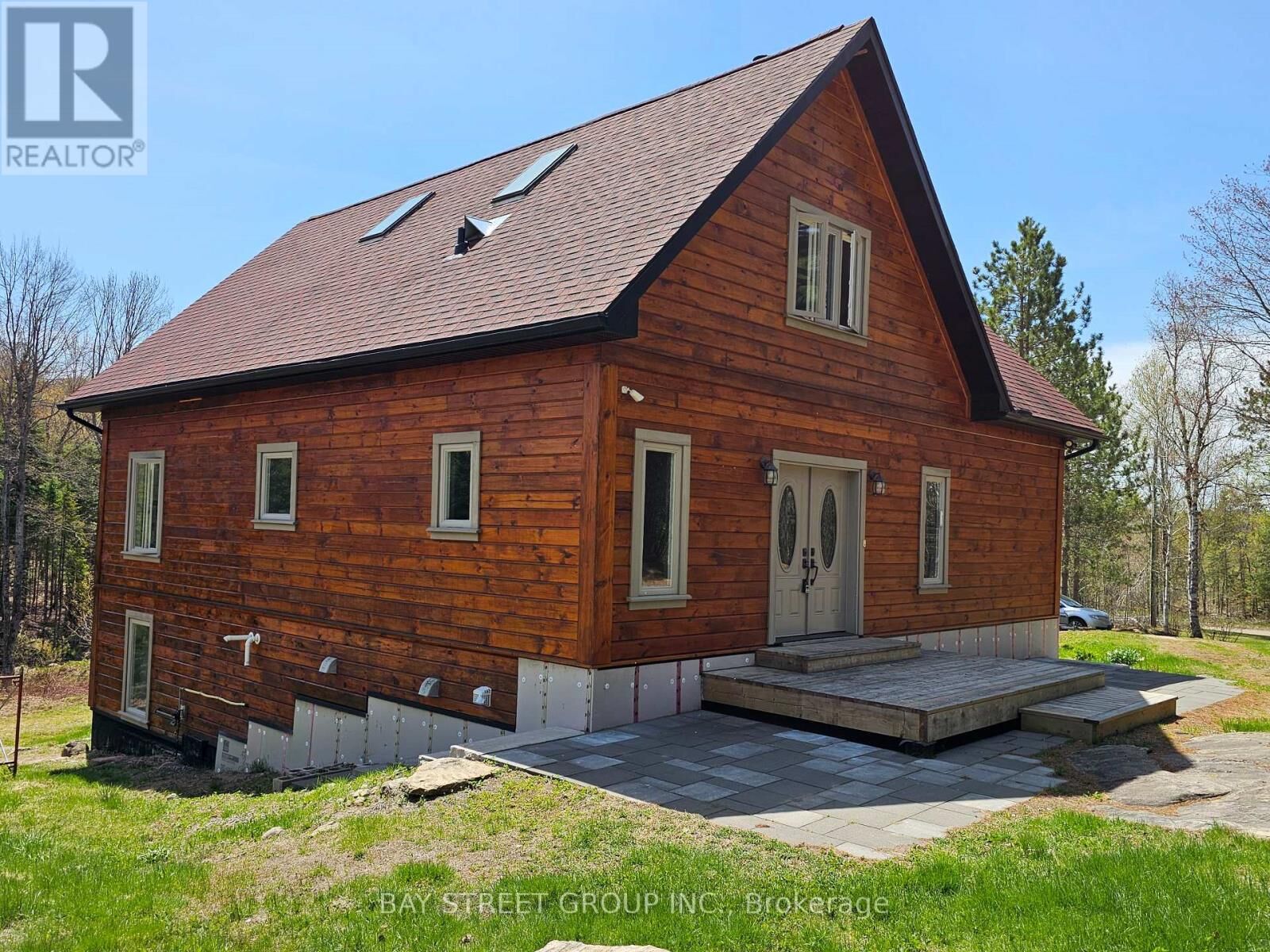 Property Photo: 1032 Spring Lake Road ON P1L 1X1