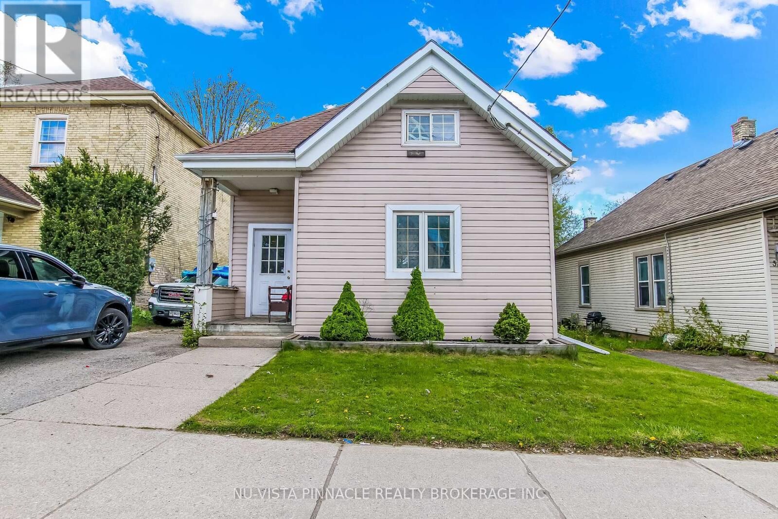 Property Photo: 41 Adelaide Street South ON N5Z 3K1