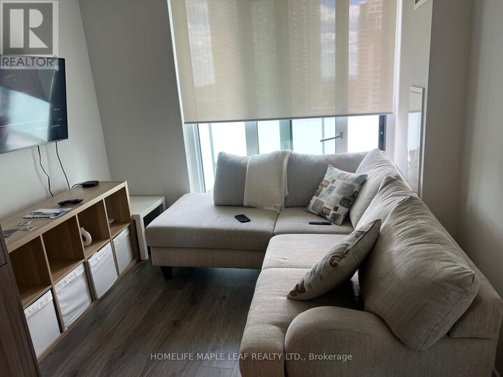 Property Photo: 4130 Parkside Village Drive 1907 ON L5B 0L7