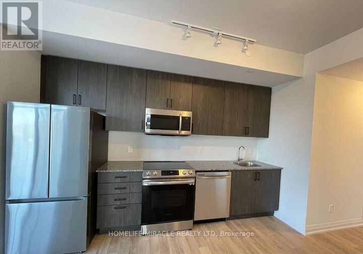 Property Photo:  10 Meadowglen Place 203  ON M1G 0A8 