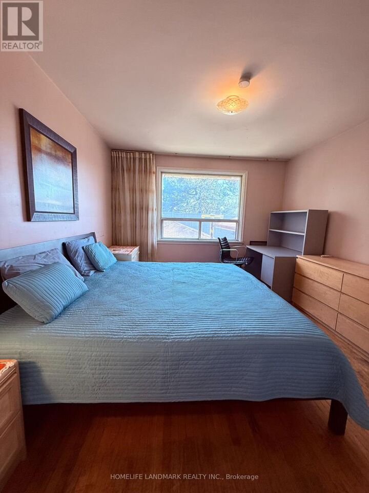 Property Photo:  17 Wishing Well Drive  ON M1T 1H9 